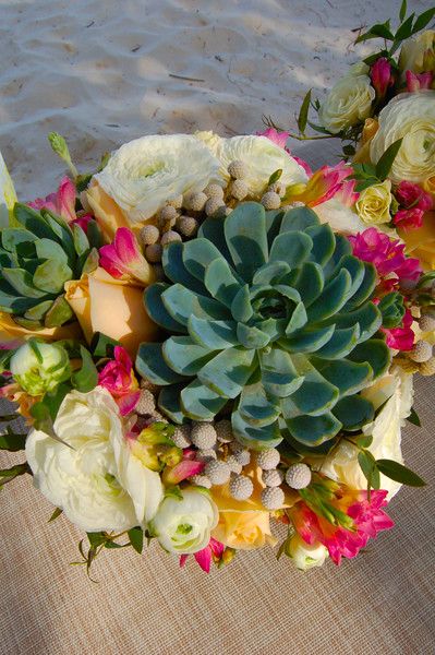 Tulum wedding flowers 25